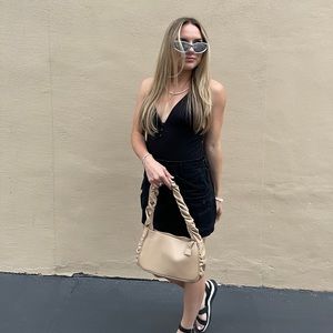 Meet your Posher, Averie